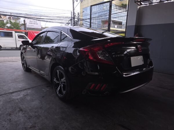 2016 HONDA CIVIC 1.8 E GASOLINE A/T - Image 5