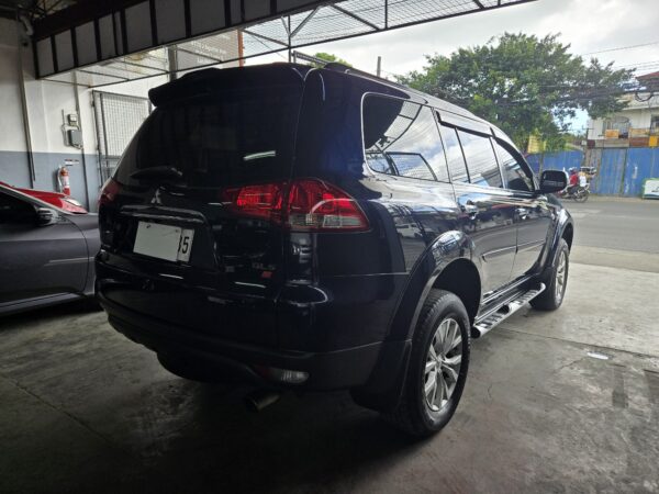 2015 MITSUBISHI MONTEROSPORT 2.5 GLS-V SE 4X2 W/ SUNROOF - Image 6