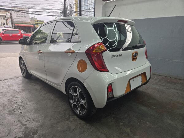 2017 KIA PICANTO 1.0L GAS M/T - Image 4