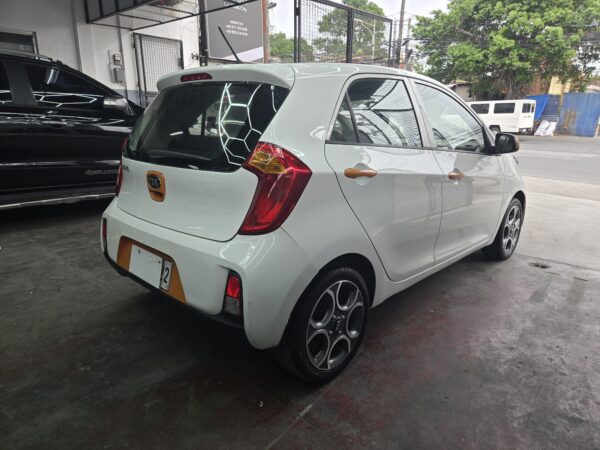 2017 KIA PICANTO 1.0L GAS M/T - Image 7