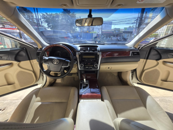 2014 TOYOTA CAMRY 2.5V - Image 9