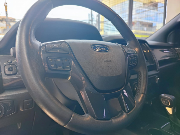 2022 FORD EVEREST 2.0 TITANIUM 4X2 - Image 9