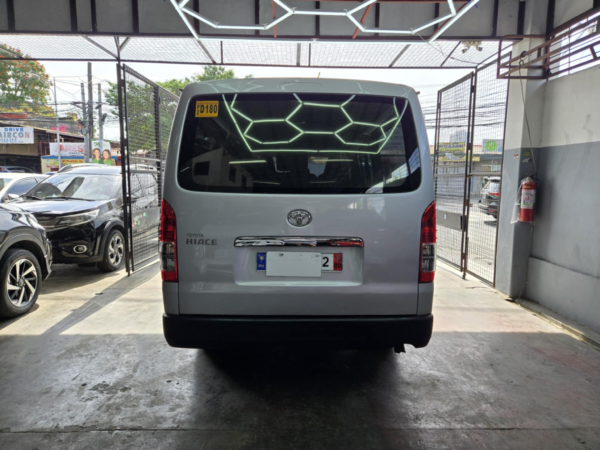 2019 TOYOTA HIACE COMMUTER - Image 5