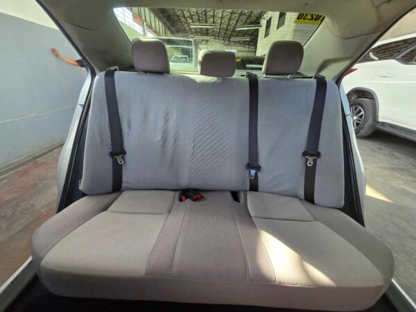2015 TOYOTA ALTIS 1.6 E GAS M/T - Image 12