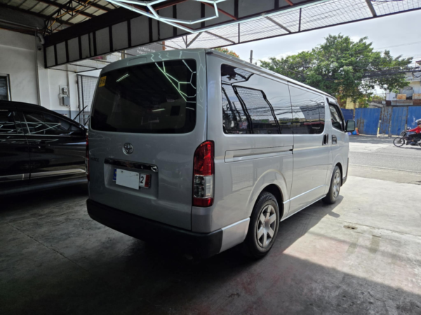 2019 TOYOTA HIACE COMMUTER - Image 6