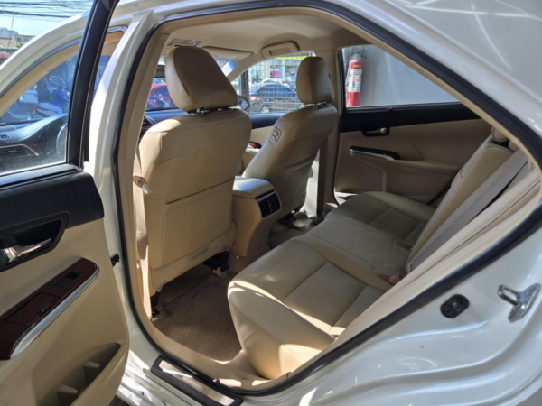 2014 TOYOTA CAMRY 2.5V - Image 10