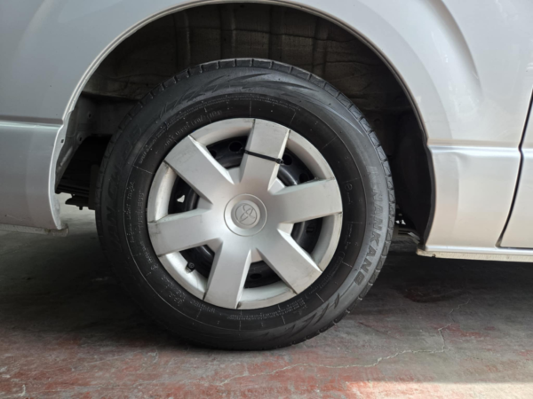 2019 TOYOTA HIACE COMMUTER - Image 12