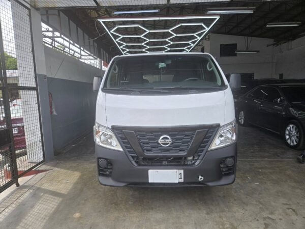 2019 NISSAN NV350 URVAN STANDARD 15 SEATERS DIESEL M/T - Image 2