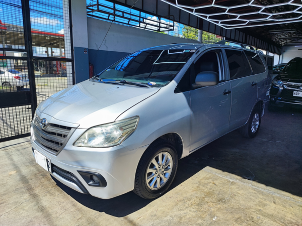 2015 TOYOTA INNOVA 2.5E  DIESEL ALPHARD LOOK