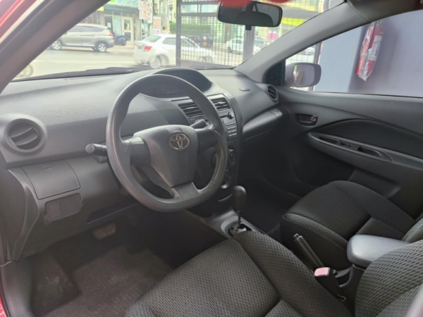 2012 TOYOTA VIOS 1.3 E GAS A/T - Image 8