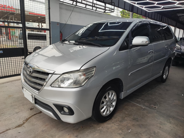 2016 TOYOTA INNOVA G