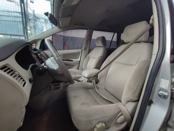 2016 TOYOTA INNOVA G - Image 9
