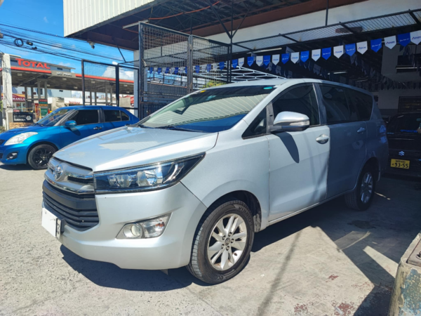 2017 TOYOTA INNOVA E 2.8 DIESEL A/T