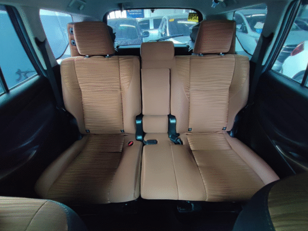 2017 TOYOTA INNOVA G 2.8 G A/T - Image 12
