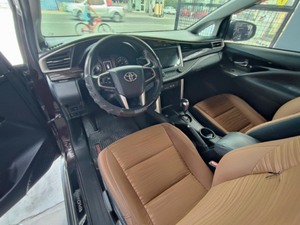 2017 TOYOTA INNOVA G 2.8 G A/T - Image 9