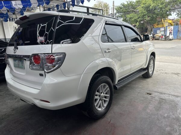 2013 TOYOTA FORTUNER G GAS A/T - Image 2