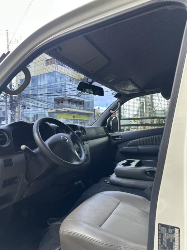 2019 NISSAN NV350 PREMIUM A/T - Image 6