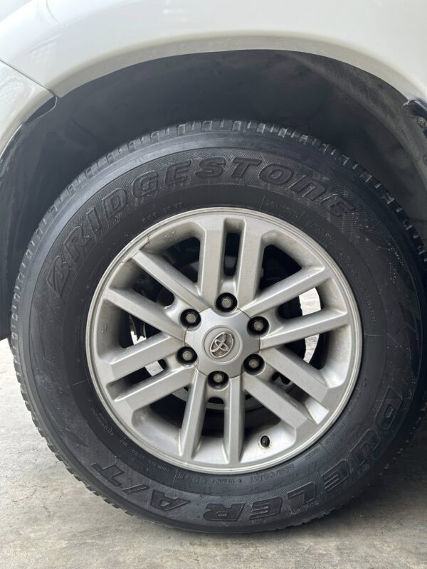 2013 TOYOTA FORTUNER G GAS A/T - Image 6
