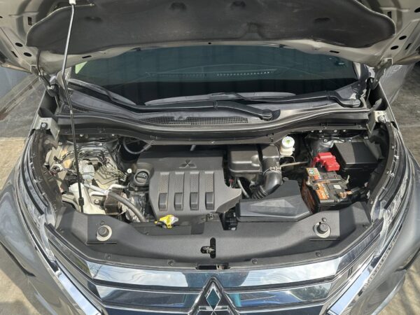 2019 MITSUBISHI XPANDER GLS GAS A/T - Image 3