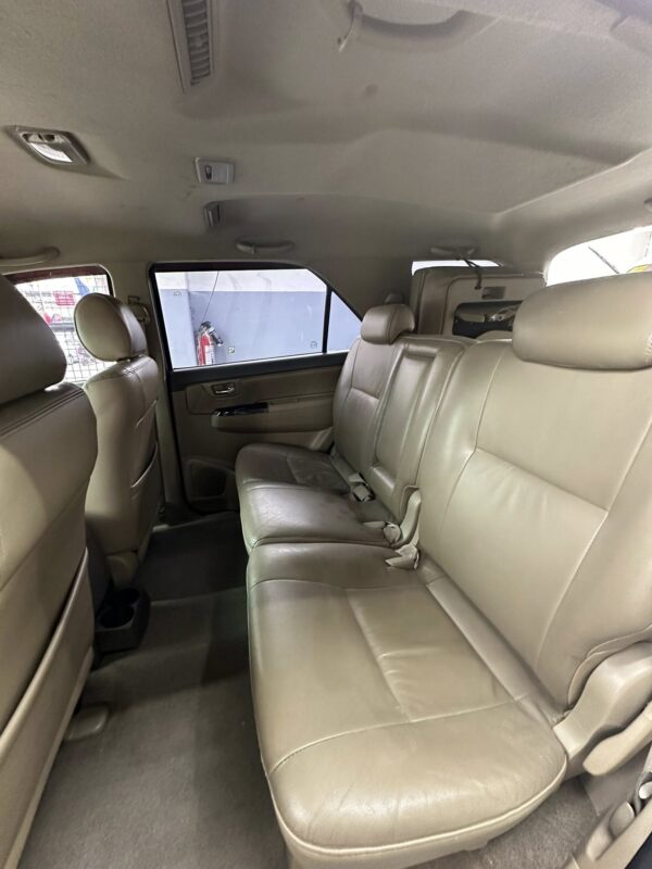 2013 TOYOTA FORTUNER G GAS A/T - Image 9