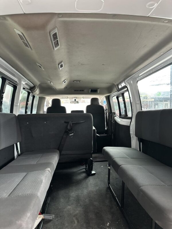 2018 NISSAN NV350 2.5 M/T - Image 11