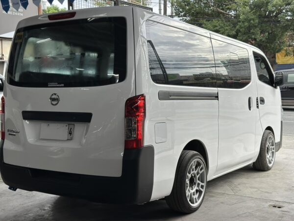 2018 NISSAN NV350 2.5 M/T - Image 5