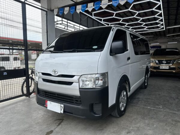 2020 TOYOTA HI ACE COMMUTER 3.0 M/T