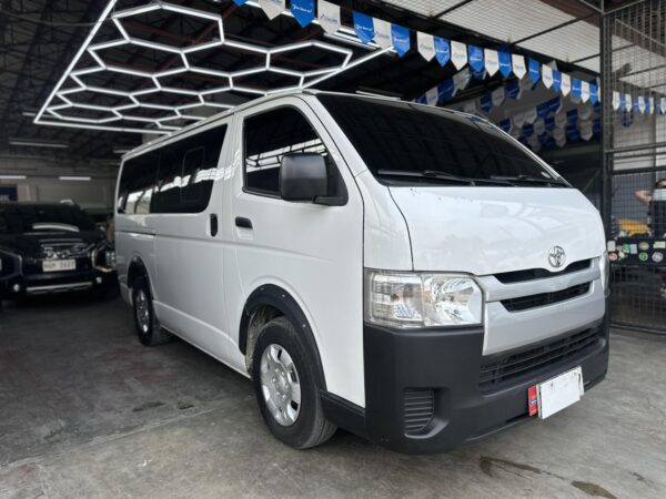 2020 TOYOTA HI ACE COMMUTER 3.0 M/T - Image 11