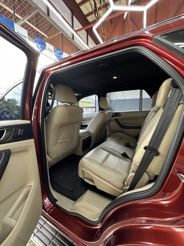 2016 Ford Everest Titanium 4x2 - Image 8