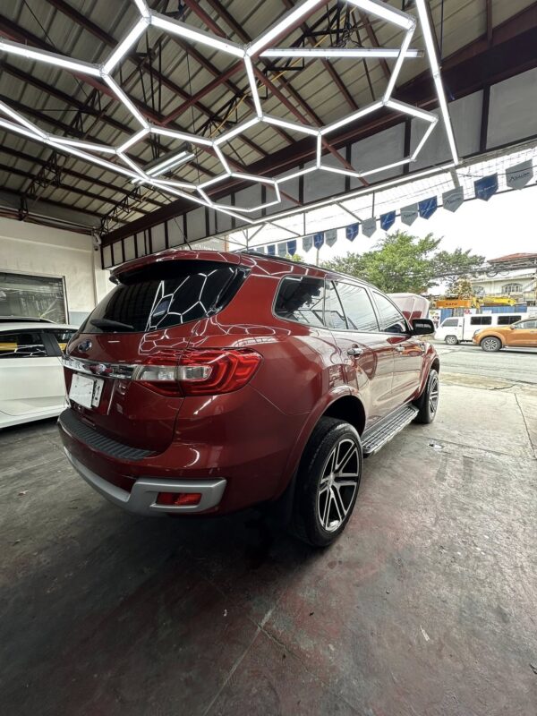 2016 Ford Everest Titanium 4x2 - Image 4