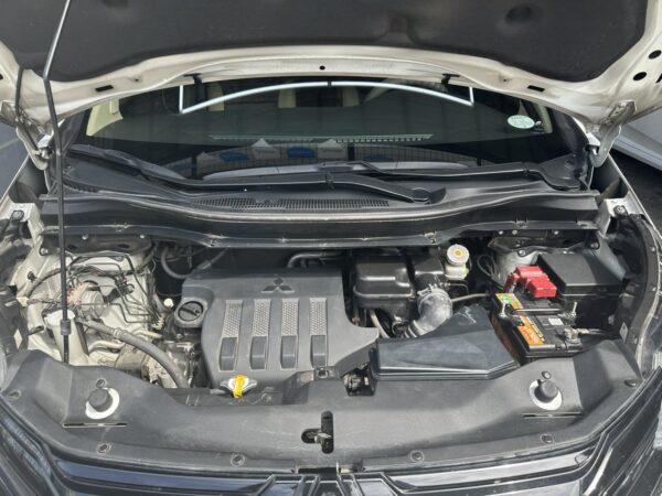 2022 MITSUBISHI XPANDER GLS BLACK SERIES A/T GAS - Image 14