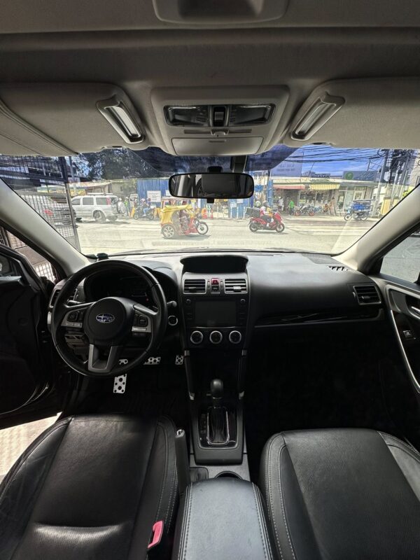 2018 Subaru Forester 2.0 XT AWD - Image 11