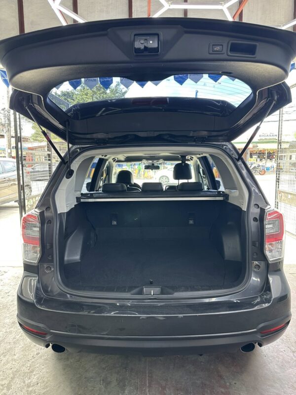 2018 Subaru Forester 2.0 XT AWD - Image 8