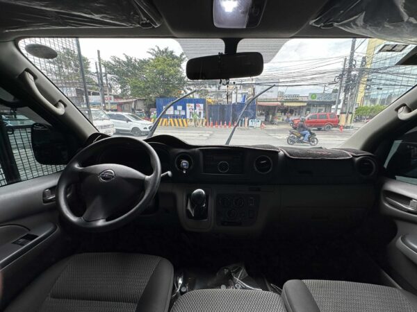 2019 NISSAN NV350 URVAN 2.5 M/T - Image 10