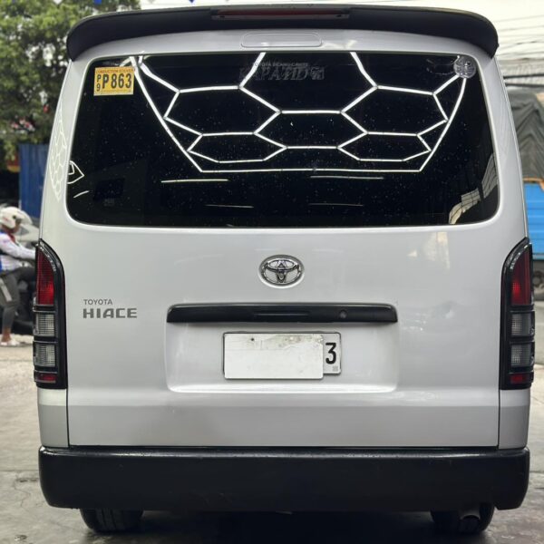 2021 TOYOTA HI ACE COMMUTER 3.0 M/T - Image 6