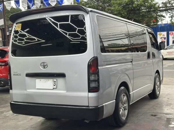 2021 TOYOTA HI ACE COMMUTER 3.0 M/T - Image 4
