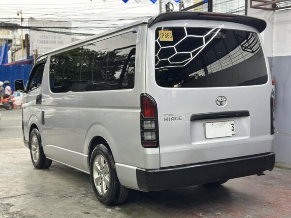 2021 TOYOTA HI ACE COMMUTER 3.0 M/T - Image 5