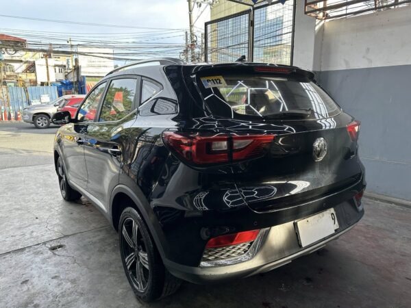 2019 MG ZS ALPHA WITH SUNROOF A/T  (Black) - Image 6