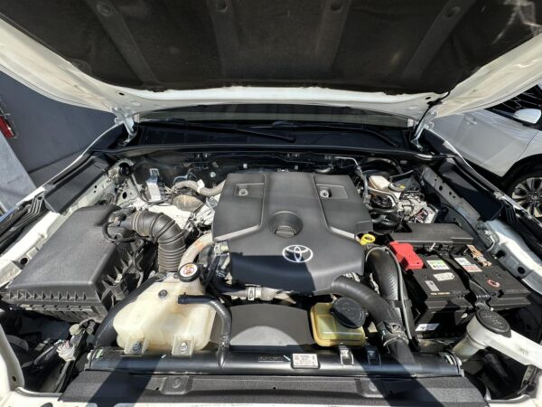 2019 TOYOTA FORTUNER 4x2 G A/T - Image 12