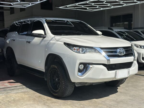 2019 TOYOTA FORTUNER 4x2 G A/T - Image 3