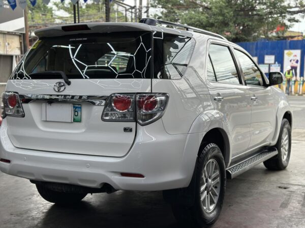 2013 TOYOTA FORTUNER 4x2 G GAS  A/T - Image 5