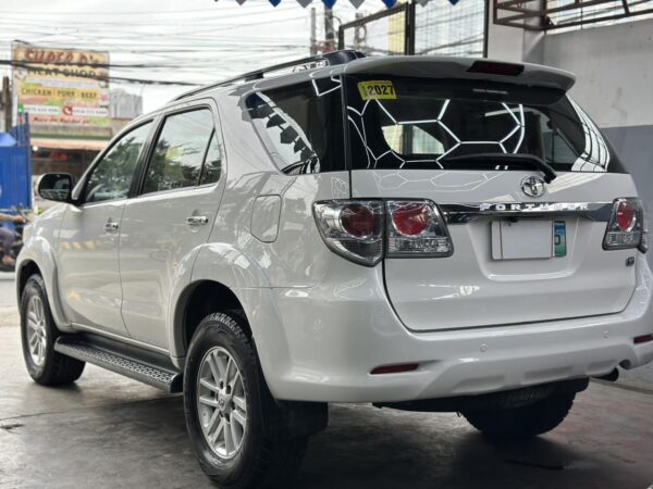 2013 TOYOTA FORTUNER 4x2 G GAS  A/T - Image 6