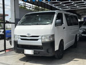 2016 TOYOTA HI ACE COMMUTER M/T 2.5