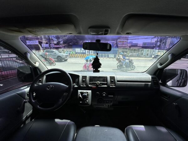 2016 TOYOTA HI ACE COMMUTER M/T 2.5 - Image 10