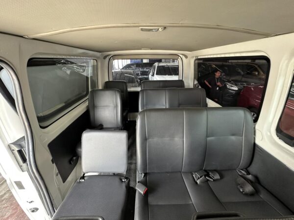2016 TOYOTA HI ACE COMMUTER M/T 2.5 - Image 9
