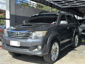 2014 TOYOTA FORTUNER G A/T DIESEL 4x2