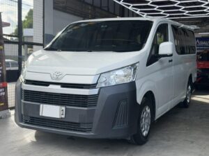 2020 TOYOTA HI ACE COMMUTER DELUXE M/T
