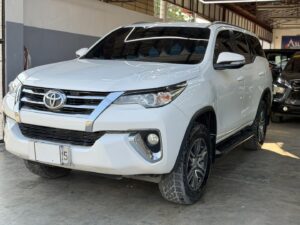 2017 TOYOTA FORTUNER G M/T DIESEL