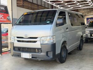 2023 TOYOTA HI-ACE COMMUTER 3.0 M/T